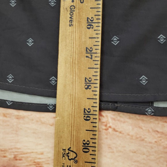 Voyager Shirt Mens Medium Gray Geometric Print Short Sleeve Button Down Outdoor - Picture 7 of 9